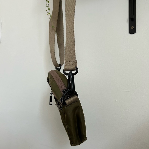 small kaki/green sachel gorpcore outdoor - Picture 5 of 6